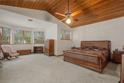 Villa ou maison à vendre à Palmetto Bay, Floride: 4 chambres, 285.4 m2 № 2082934 - photo 17