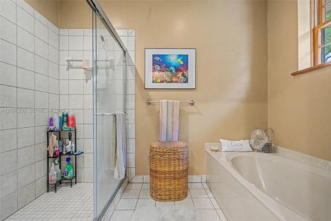 Villa ou maison à vendre à Palmetto Bay, Floride: 4 chambres, 285.4 m2 № 2082934 - photo 20