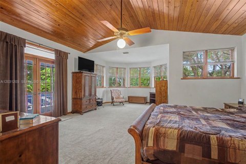 Villa ou maison à vendre à Palmetto Bay, Floride: 4 chambres, 285.4 m2 № 2082934 - photo 16