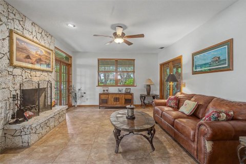 Villa ou maison à vendre à Palmetto Bay, Floride: 4 chambres, 285.4 m2 № 2082934 - photo 10