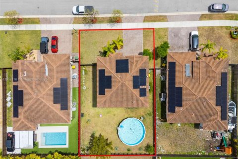 House in Homestead, Florida 4 bedrooms, 252.69 sq.m. № 2013096 - photo 3