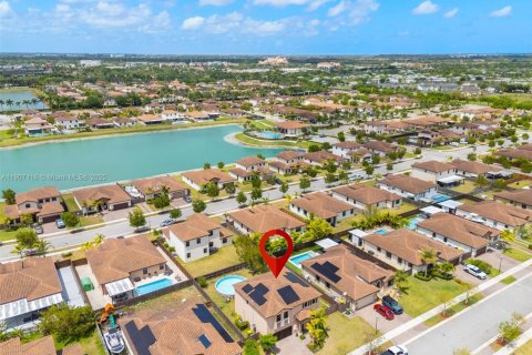 House in Homestead, Florida 4 bedrooms, 252.69 sq.m. № 2013096 - photo 6