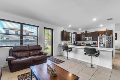 House in Homestead, Florida 4 bedrooms, 252.69 sq.m. № 2013096 - photo 24