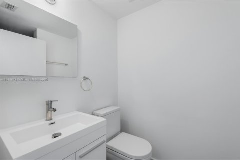 Купить кондоминиум в Майами-Бич, Флорида 1 спальня, 39.2м2, № 1969530 - фото 7