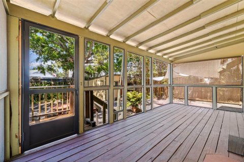 Casa en venta en Saint Petersburg, Florida, 2 dormitorios, 137.4 m2 № 1772975 - foto 28