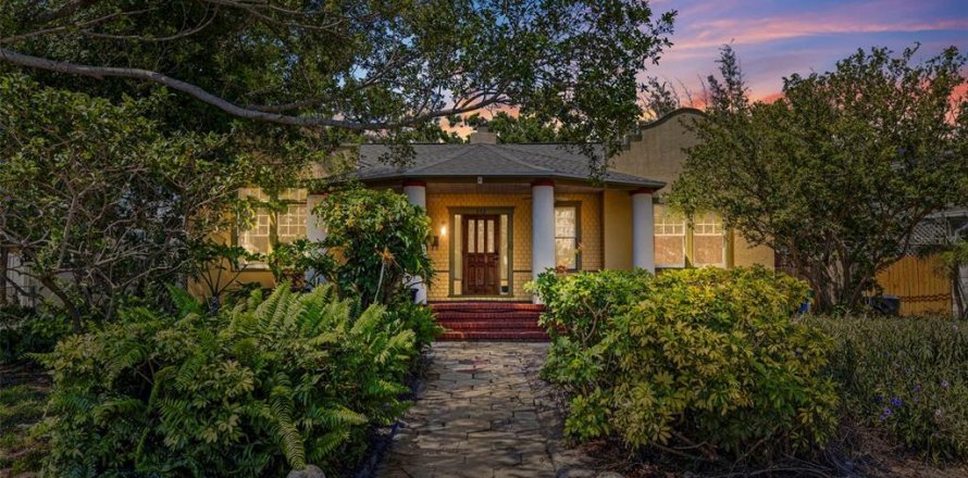 Casa en Saint Petersburg, Florida 2 dormitorios, 137.4 m2 № 1772975