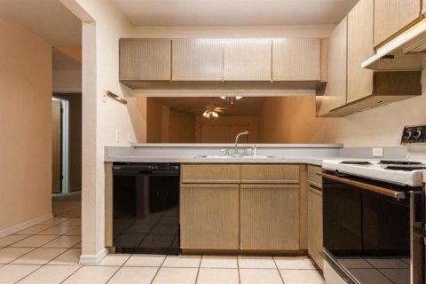 Купить кондоминиум в Гейнсвилл, Флорида 3 комнаты, 92.9м2, № 1903654 - фото 2