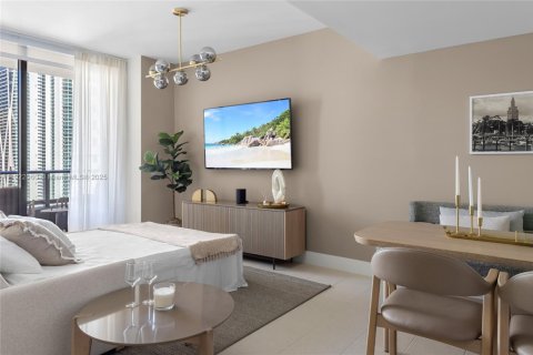 Condo in Miami, Florida, 1 bedroom  № 2018774 - photo 27