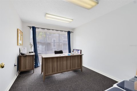 Propiedad comercial en venta en Orlando, Florida, 278.15 m2 № 1369525 - foto 20