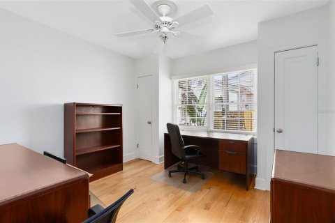 Propiedad comercial en venta en Orlando, Florida, 278.15 m2 № 1369525 - foto 9