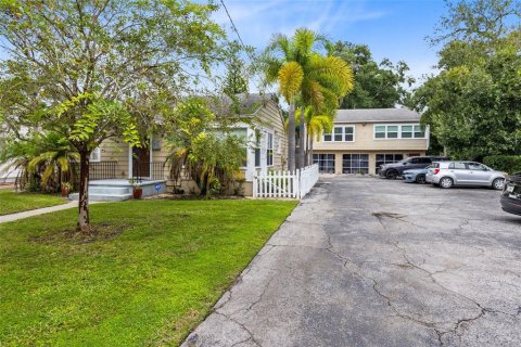 Propiedad comercial en venta en Orlando, Florida, 278.15 m2 № 1369525 - foto 1
