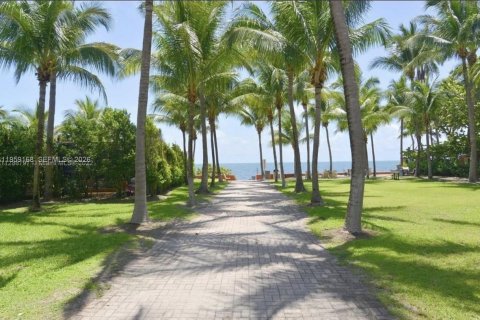 Condo à Key Biscayne, Floride, 2 chambres  № 2023282