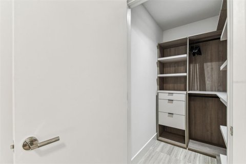 Condo in Tampa, Florida, 3 bedrooms № 2212146 - photo 30