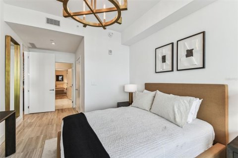 Condo in Tampa, Florida, 3 bedrooms № 2212146 - photo 27