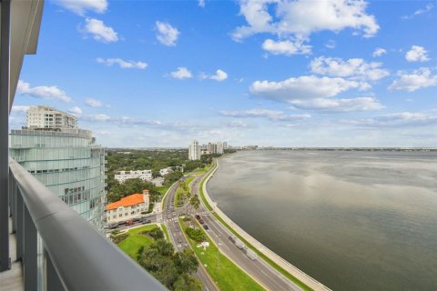 Condo in Tampa, Florida, 3 bedrooms № 2212146