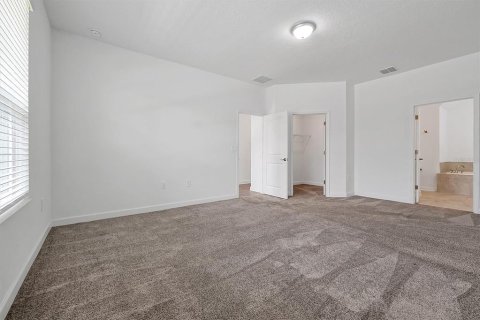 House in Orlando, Florida 4 bedrooms, 231.88 sq.m. № 1876602 - photo 13