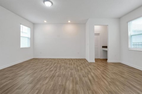 House in Orlando, Florida 4 bedrooms, 231.88 sq.m. № 1876602 - photo 8