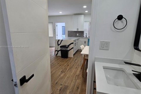 Снять в аренду квартиру в Холливуд, Флорида 1 спальня, 48.31м2, № 1456213 - фото 30