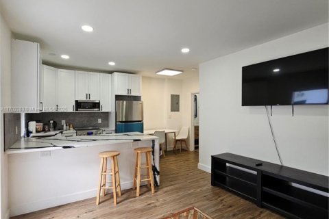 Снять в аренду квартиру в Холливуд, Флорида 1 спальня, 48.31м2, № 1456213 - фото 24