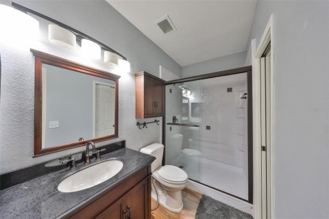 Condo in Palm Harbor, Florida, 4 bedrooms  № 1557278 - photo 27