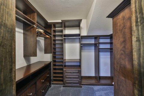Condo in Palm Harbor, Florida, 4 bedrooms  № 1557278 - photo 16