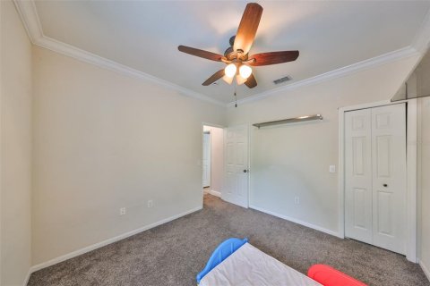 Condo in Palm Harbor, Florida, 4 bedrooms  № 1557278 - photo 26
