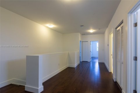 Villa ou maison à louer à Doral, Floride: 4 chambres, 258.45 m2 № 1966858 - photo 13