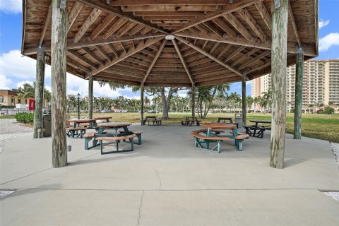 Condo in Saint Petersburg, Florida, 1 bedroom  № 1720204 - photo 21