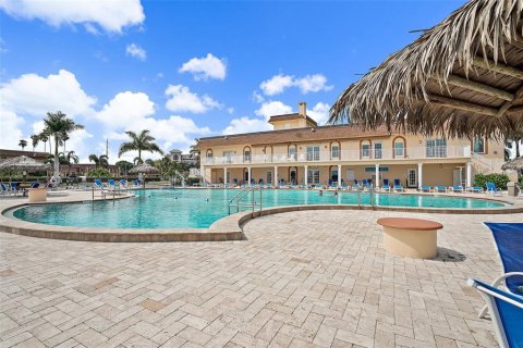 Condo in Saint Petersburg, Florida, 1 bedroom  № 1720204 - photo 23