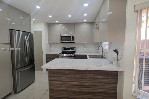 Таунхаус в Дейви, Флорида 4 спальни, 180.79м2 № 2066667