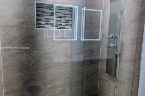 Снять в аренду таунхаус в Дейви, Флорида 4 спальни, 180.79м2, № 2066667 - фото 27