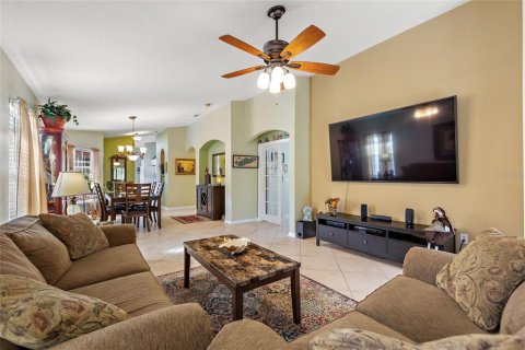 Villa ou maison à vendre à Poinciana, Floride: 2 chambres, 140.47 m2 № 840282 - photo 7