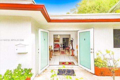 Villa ou maison à vendre à Miami, Floride: 4 chambres, 163.04 m2 № 2023714 - photo 10