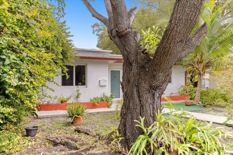 Villa ou maison à vendre à Miami, Floride: 4 chambres, 163.04 m2 № 2023714 - photo 27