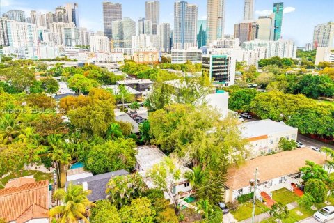 Villa ou maison à vendre à Miami, Floride: 4 chambres, 163.04 m2 № 2023714 - photo 19