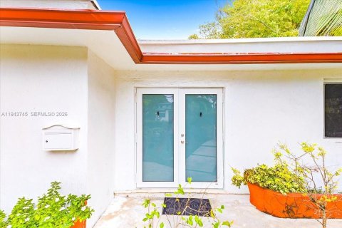 Villa ou maison à vendre à Miami, Floride: 4 chambres, 163.04 m2 № 2023714 - photo 29