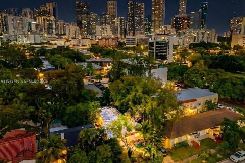 Villa ou maison à vendre à Miami, Floride: 4 chambres, 163.04 m2 № 2023714 - photo 15