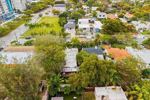 Villa ou maison à vendre à Miami, Floride: 4 chambres, 163.04 m2 № 2023714 - photo 22