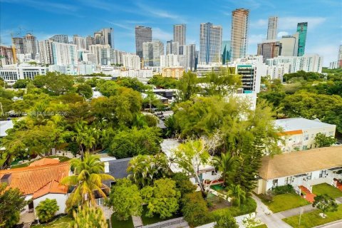 Villa ou maison à vendre à Miami, Floride: 4 chambres, 163.04 m2 № 2023714 - photo 18