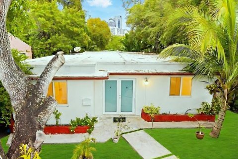 Villa ou maison à vendre à Miami, Floride: 4 chambres, 163.04 m2 № 2023714 - photo 8