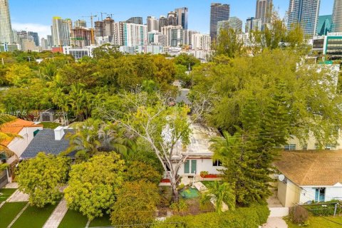 Villa ou maison à vendre à Miami, Floride: 4 chambres, 163.04 m2 № 2023714 - photo 25