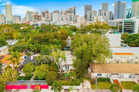 Villa ou maison à vendre à Miami, Floride: 4 chambres, 163.04 m2 № 2023714 - photo 14