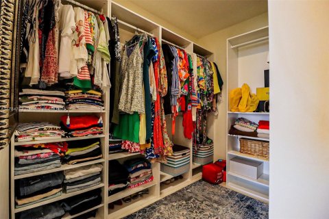 Снять в аренду квартиру в Халландейл-Бич, Флорида 2 спальни, 118.91м2, № 1958773 - фото 17