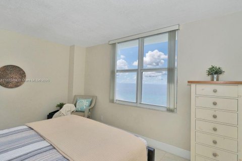 Condominio en venta en Hollywood, Florida, 2 dormitorios, 101.73 m2 № 1991838 - foto 14