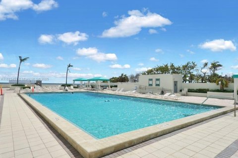Condominio en venta en Hollywood, Florida, 2 dormitorios, 101.73 m2 № 1991838 - foto 23