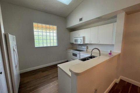 Condo in Davie, Florida, 2 bedrooms  № 2083513 - photo 7