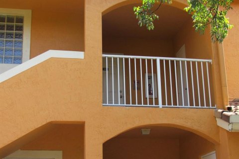Condo in Davie, Florida, 2 bedrooms  № 2083513 - photo 2