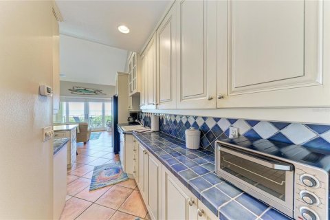 Condominio en alquiler en Anna Maria, Florida, 2 dormitorios, 92.9 m2 № 2094699 - foto 11