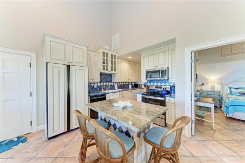 Condominio en alquiler en Anna Maria, Florida, 2 dormitorios, 92.9 m2 № 2094699 - foto 8