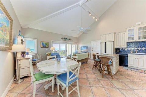 Condominio en alquiler en Anna Maria, Florida, 2 dormitorios, 92.9 m2 № 2094699 - foto 13